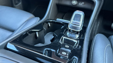 Volvo XC40 2.0 B4P Ultra Dark 5dr Auto Petrol Estate